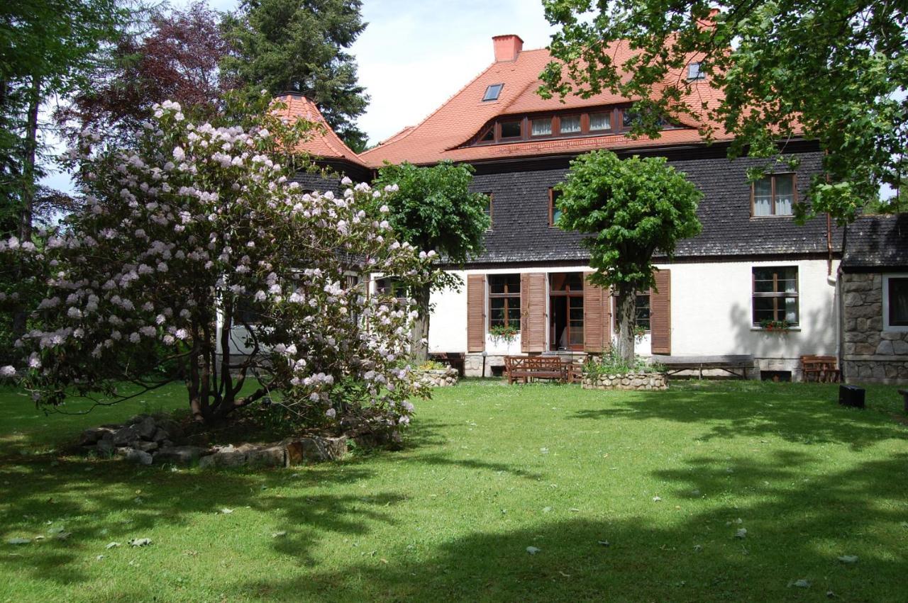 Dworek Saraswati Świeradów-Zdrój Kültér fotó